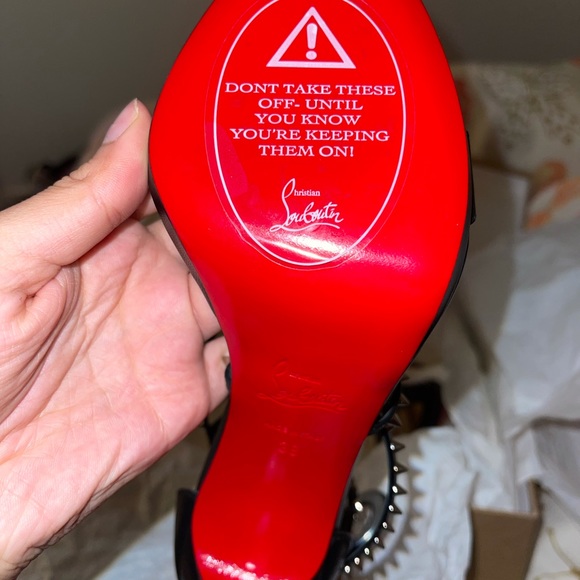 Christian Louboutin size 38 - Picture 3 of 5